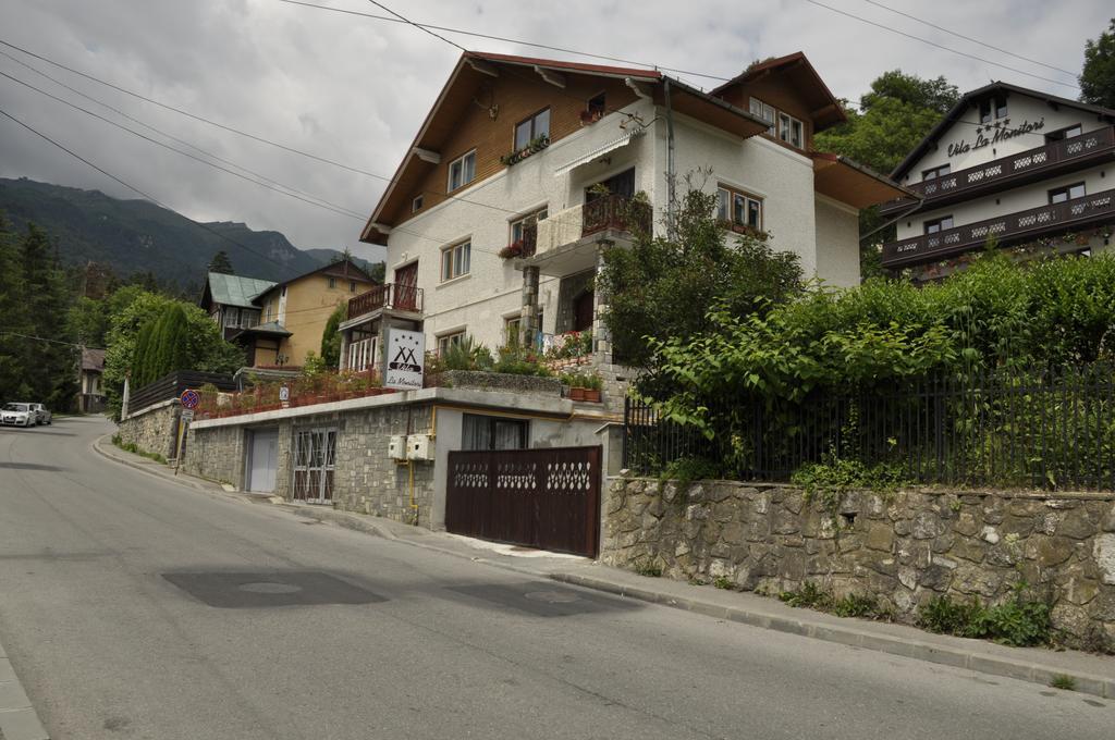 Hotel La Monitori Sinaia Pokoj fotografie