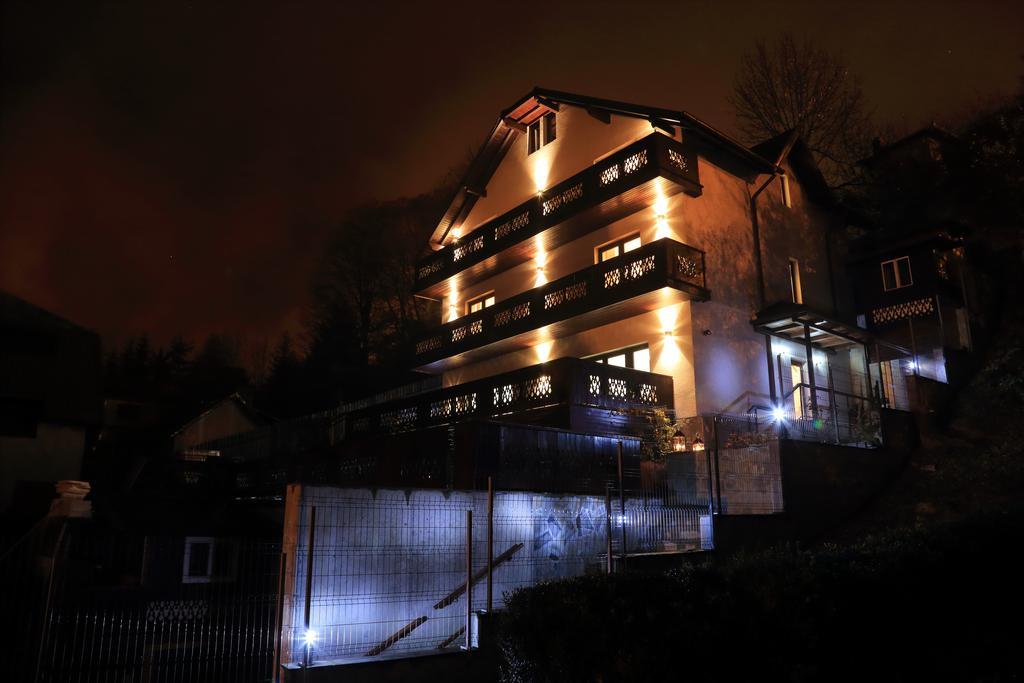 Hotel La Monitori Sinaia Pokoj fotografie